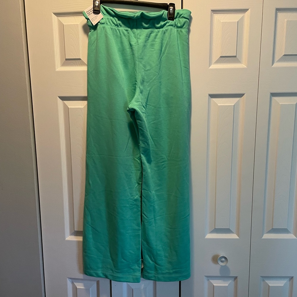 NWOT Nike Mint Green Wide-Leg Track Pants - Picture 4 of 7